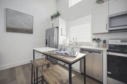Urban-chic Nashville Retreat- Minutes to Broadway! - Image 2